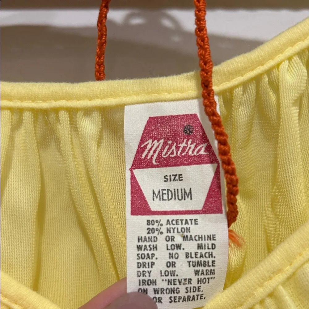 Vintage Yellow Chemise with Lace Trim - Picture 3 of 6